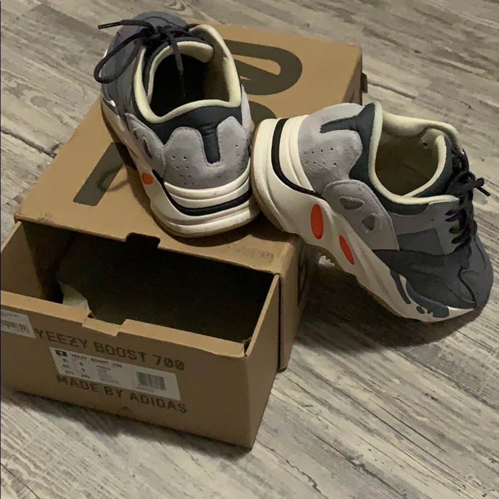 Yeezy 700 magnets